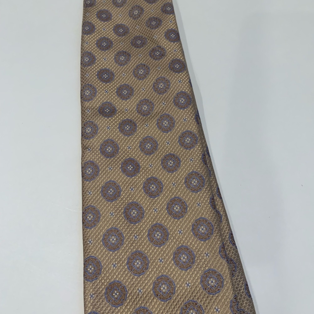 Robert Talbots tie